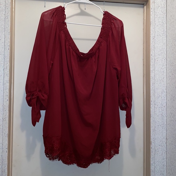 Maurices off the shoulder top - Picture 2 of 8